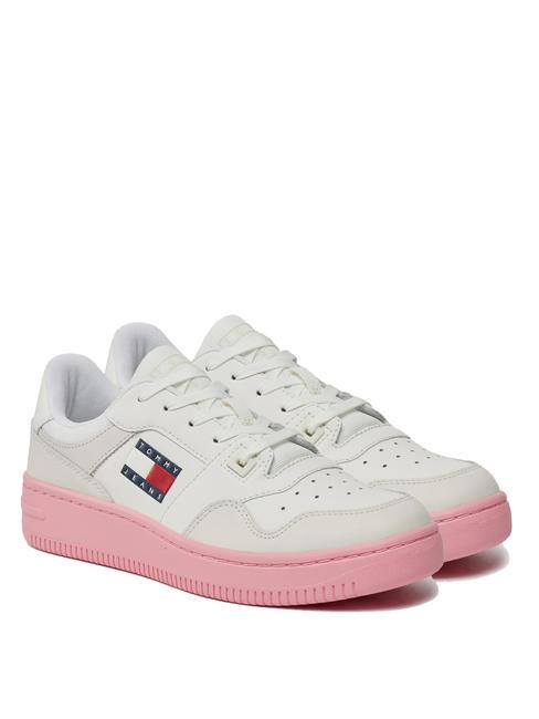 TOMMY HILFIGER TOMMY JEANS Retro Basket Essential Ledersneaker Ecru / Pink-Alarm - Damenschuhe